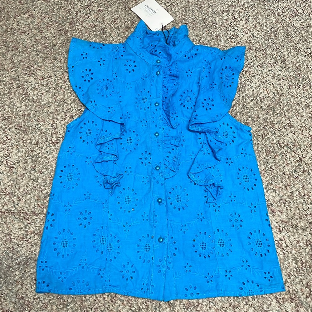 New deLuc sleeveless top
